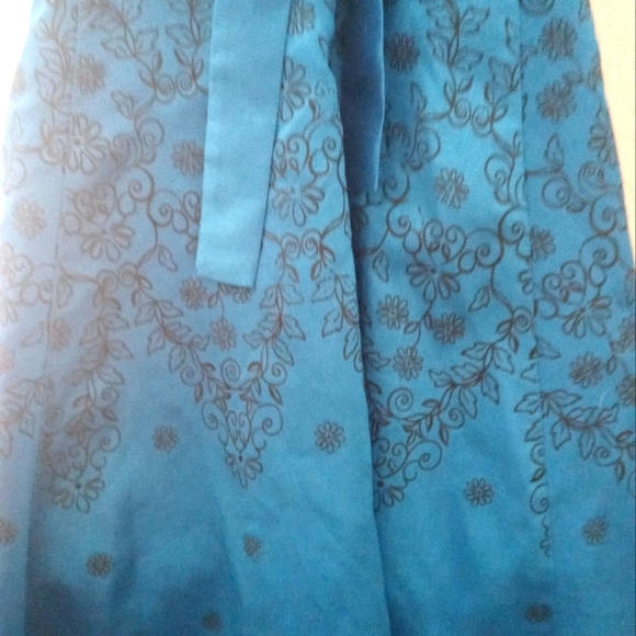 Fun Spring Dress - Picture 2 of 6